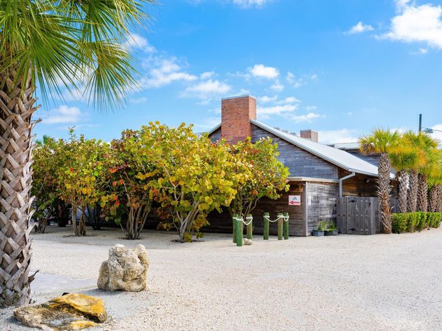 615 BUTTONWOOD DRIVE, Longboat Key, FL 34228