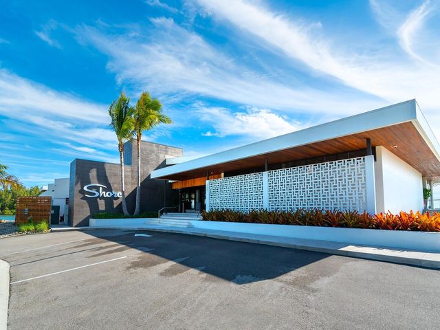 615 BUTTONWOOD DRIVE, Longboat Key, FL 34228