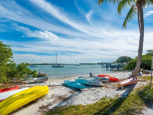 615 BUTTONWOOD DRIVE, Longboat Key, FL 34228