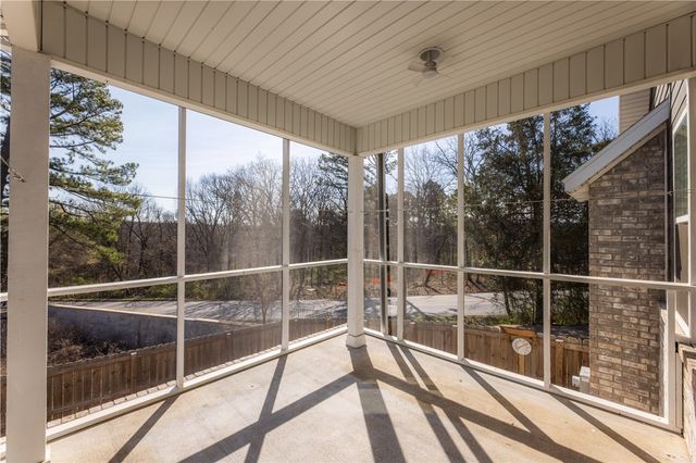 2983 N Old Wire Road, Fayetteville, AR 72703