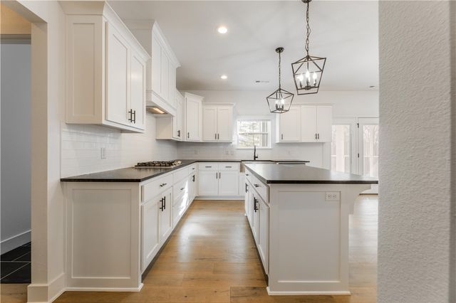 2983 N Old Wire Road, Fayetteville, AR 72703