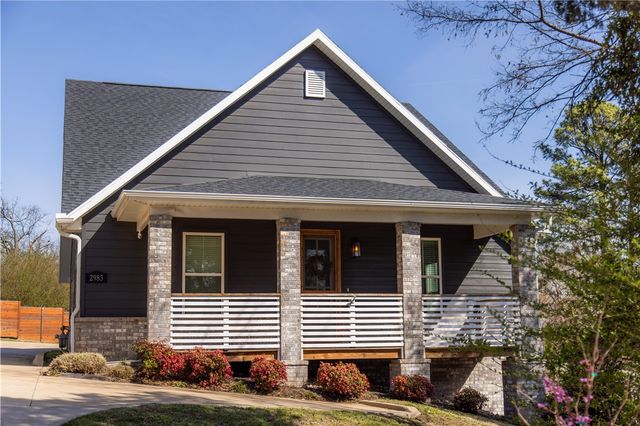 2983 N Old Wire Road, Fayetteville, AR 72703