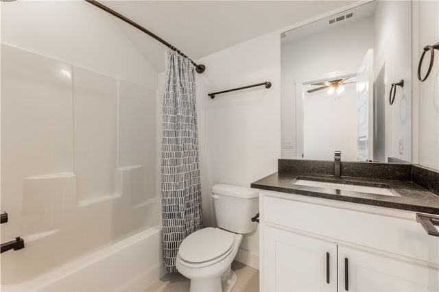 2983 N Old Wire Road, Fayetteville, AR 72703