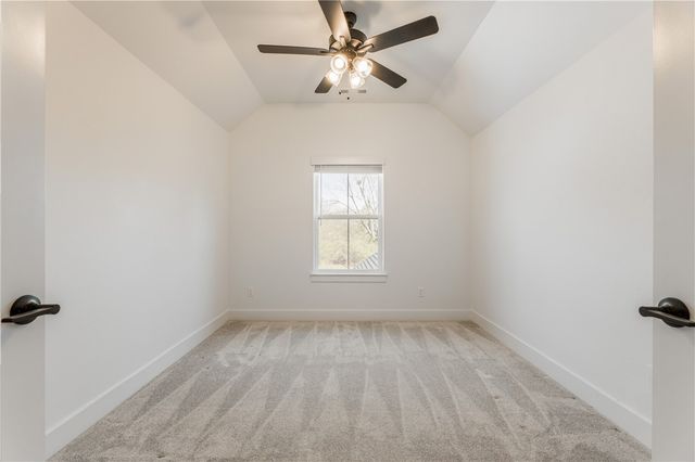 2983 N Old Wire Road, Fayetteville, AR 72703