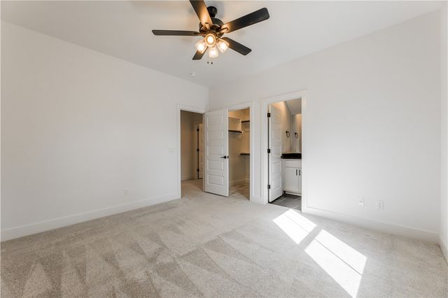 2983 N Old Wire Road, Fayetteville, AR 72703