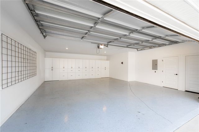 2983 N Old Wire Road, Fayetteville, AR 72703