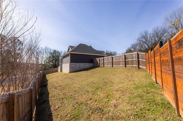 2983 N Old Wire Road, Fayetteville, AR 72703