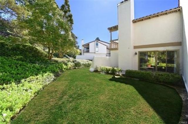 32 Seaview Drive N, Rolling Hills Estates, CA 90274