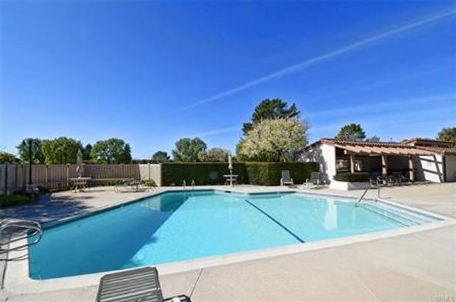 32 Seaview Drive N, Rolling Hills Estates, CA 90274