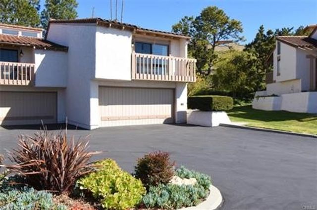 32 Seaview Drive N, Rolling Hills Estates, CA 90274