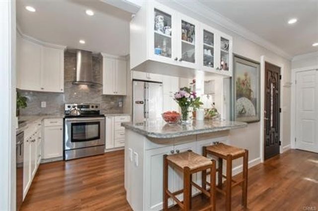 32 Seaview Drive N, Rolling Hills Estates, CA 90274