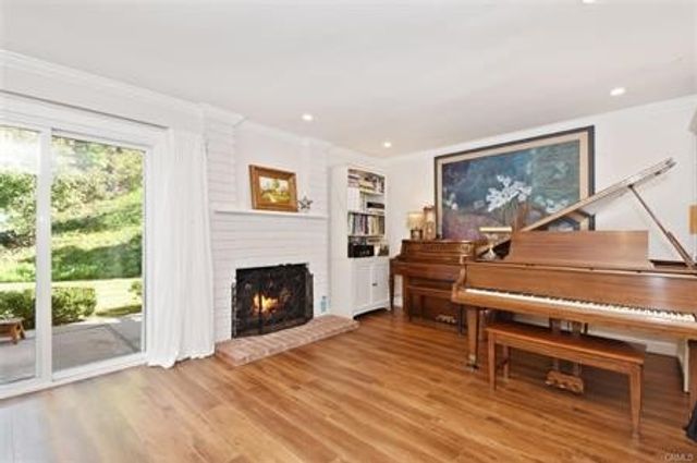 32 Seaview Drive N, Rolling Hills Estates, CA 90274
