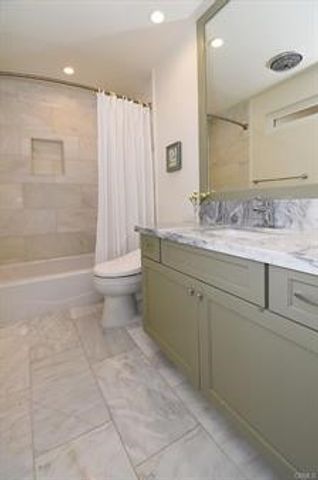 32 Seaview Drive N, Rolling Hills Estates, CA 90274