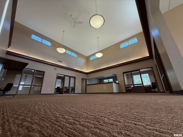 3457 AVENUE OF THE CITIES Avenue, Moline, IL 61265