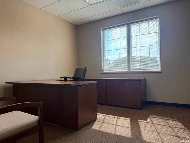 3457 AVENUE OF THE CITIES Avenue, Moline, IL 61265