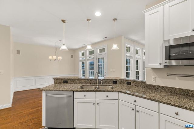 5622 UPLAND DR, Crozet, VA 22932