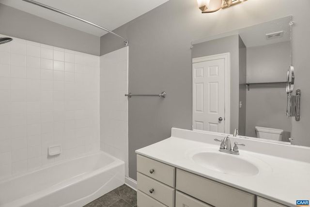 5622 UPLAND DR, Crozet, VA 22932