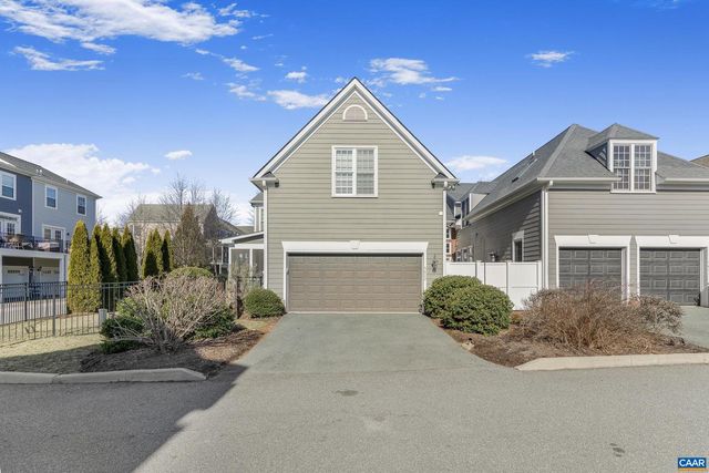 5622 UPLAND DR, Crozet, VA 22932