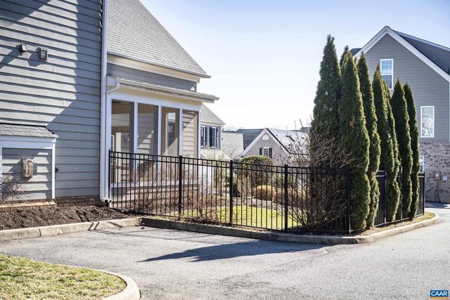 5622 UPLAND DR, Crozet, VA 22932