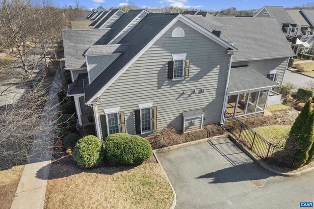 5622 UPLAND DR, Crozet, VA 22932