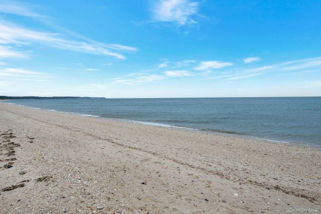 2015 Kenneys Road, Southold, NY 11971