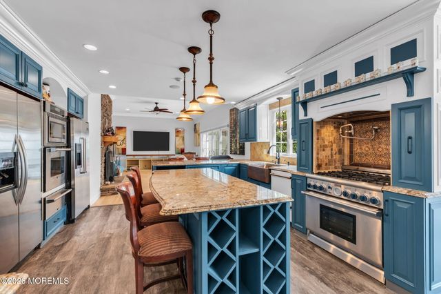 9 Wellington Court, Colts Neck, NJ 07722
