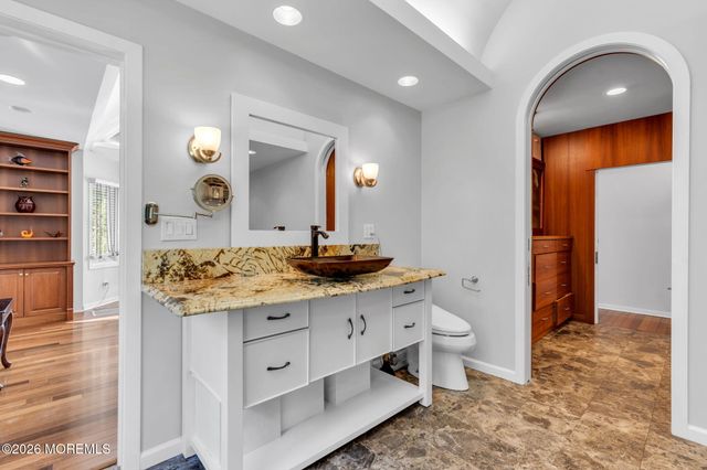 9 Wellington Court, Colts Neck, NJ 07722