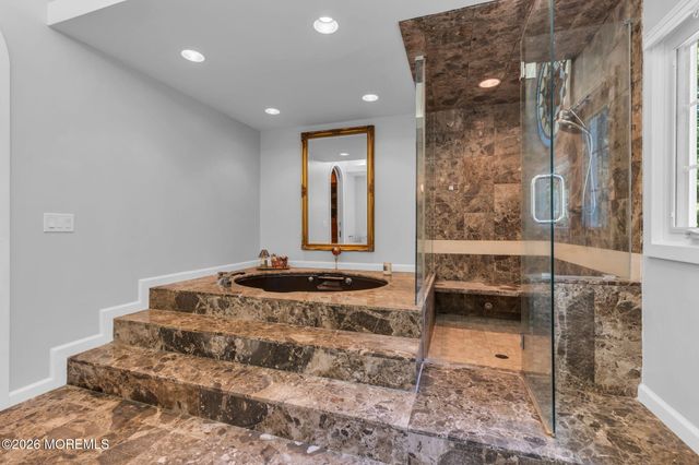 9 Wellington Court, Colts Neck, NJ 07722