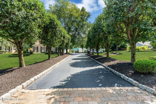 9 Wellington Court, Colts Neck, NJ 07722
