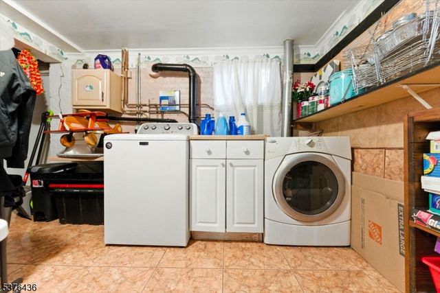 53 Oakwood Ave, Kearny Town, NJ 07032