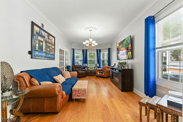 53 Oakwood Ave, Kearny Town, NJ 07032