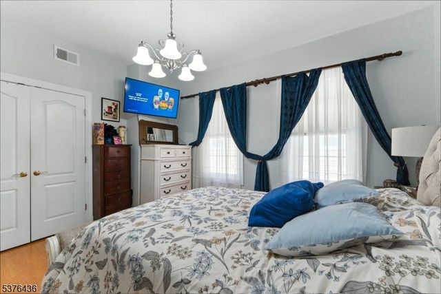 53 Oakwood Ave, Kearny Town, NJ 07032