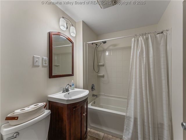 1210 12th Street, Nitro, WV 25143