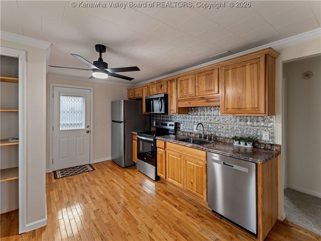 1210 12th Street, Nitro, WV 25143