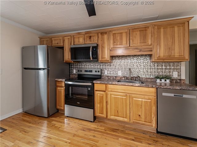 1210 12th Street, Nitro, WV 25143