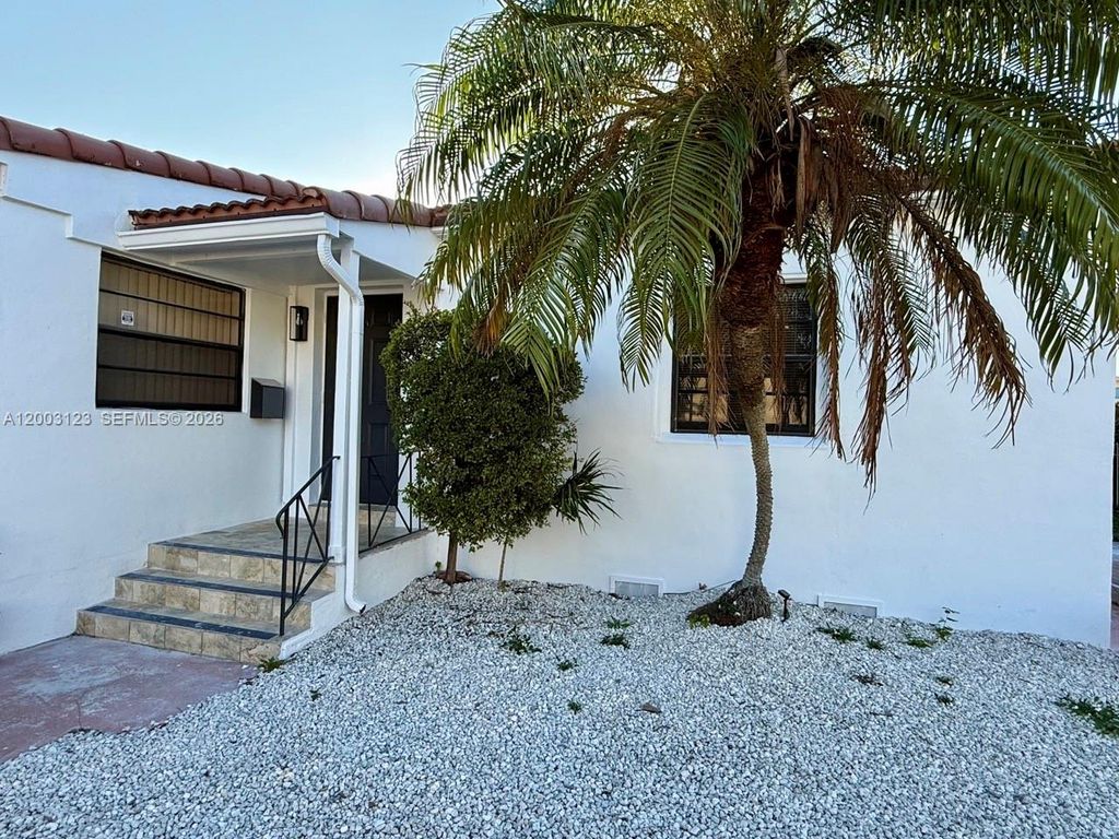 864 80th St 1, Miami Beach, FL 33141