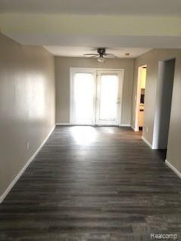 832 S Stephenson Hwy, Royal Oak, MI 48067