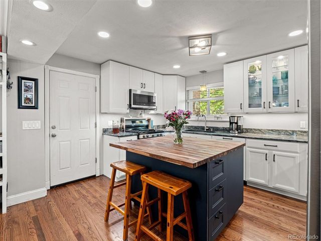 7329 S Tamarac Ct, Englewood, CO 80112