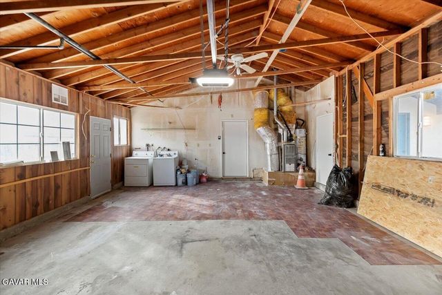 6042 Cahuilla Ave Avenue, Twentynine Palms, CA 92277