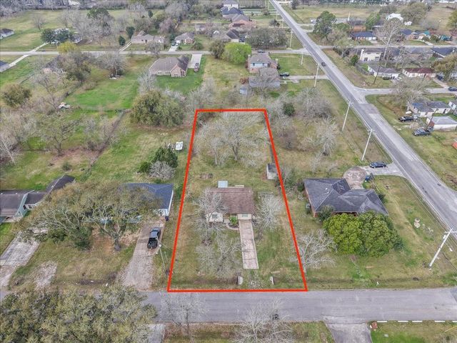 909 Tarpey Road, Texas City, TX 77591