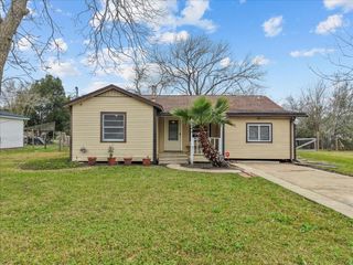 909 Tarpey Road, Texas City, TX 77591