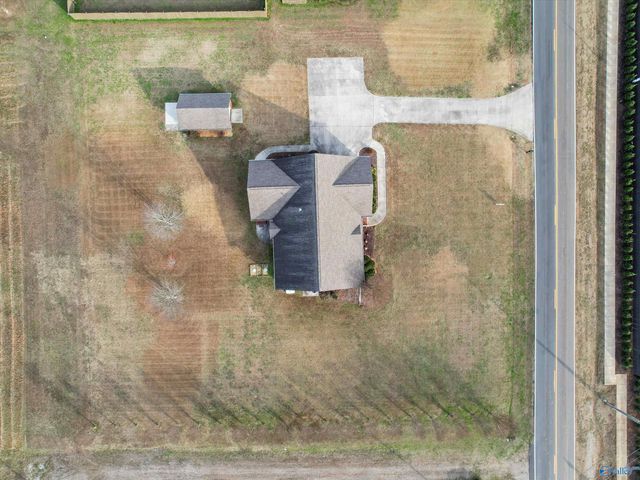 17745 Quinn Road, Athens, AL 35611