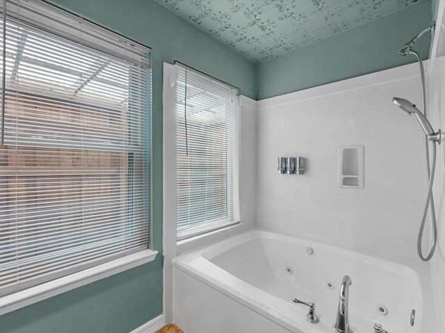 7735 Leafbrook Lane, Spring, TX 77379