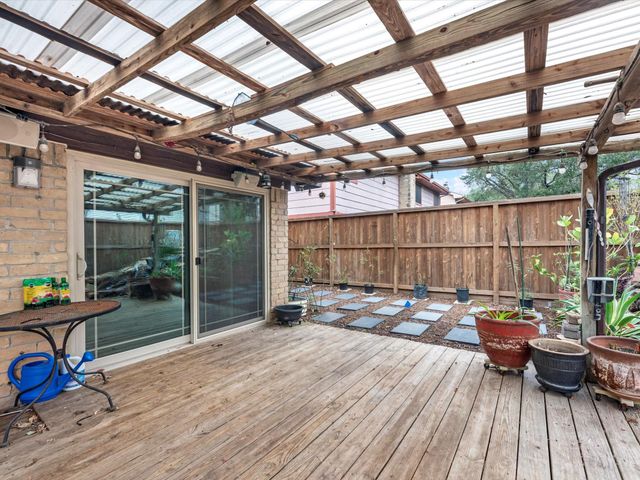 7735 Leafbrook Lane, Spring, TX 77379