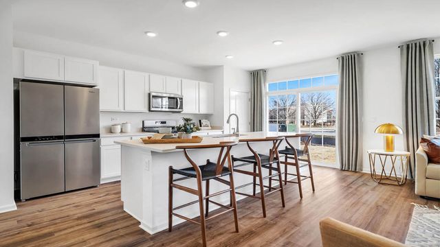 1704 Baler Avenue, Aurora, IL 60503