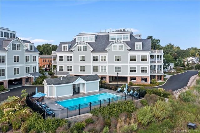 66 High Street 17, Guilford, CT 06437