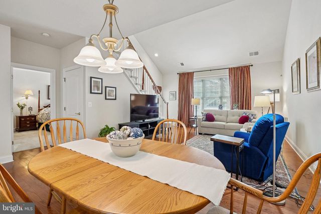 5122 CURRAN CREEK DR, Haymarket, VA 20169