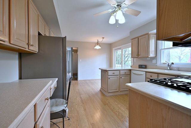1408 Colony Court, Lombard, IL 60148