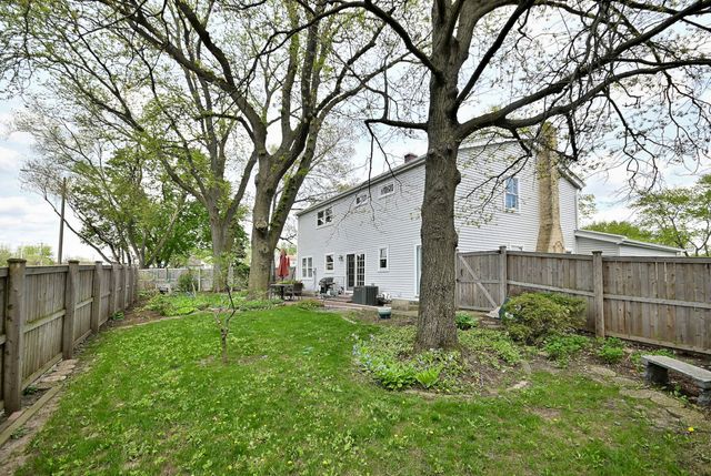 1408 Colony Court, Lombard, IL 60148