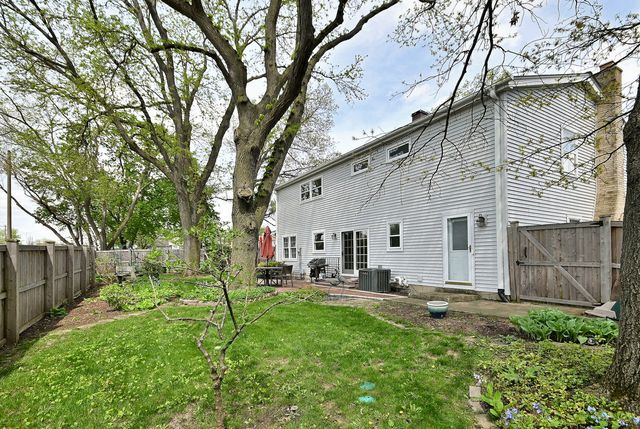 1408 Colony Court, Lombard, IL 60148